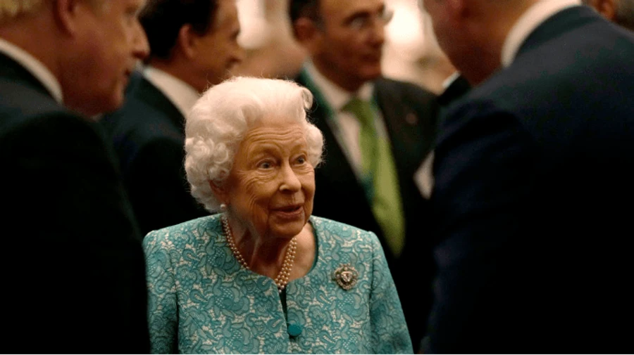 Главные новости четверга и ночи: Елизавета II, COVID-ограничения