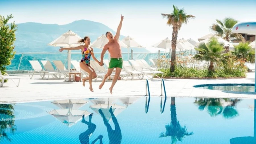 Турция уверяет, что ее локдаун не коснется туристов из Украины