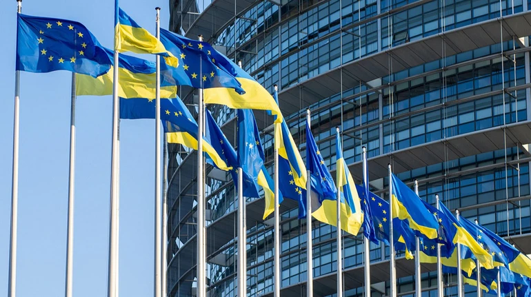 EU agrees on positive enlargement report for Ukraine, avoids reversal of reforms narrative