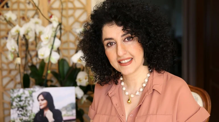 Жорстоко били й погрожували смертю: після арешту нобелівську лауреатку з Ірану двічі госпіталізовували