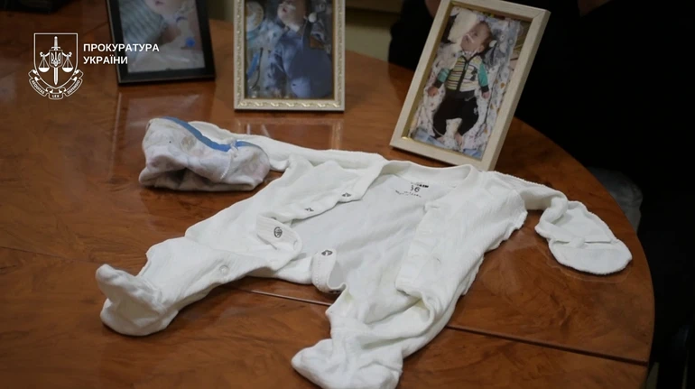 Спричинила ушкодження хребта та спинного мозку: в Мукачеві лікарку підозрюють у смерті немовляти