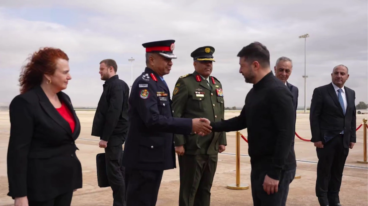 Зеленський прибув до Йорданії, де говоритиме про безпеку