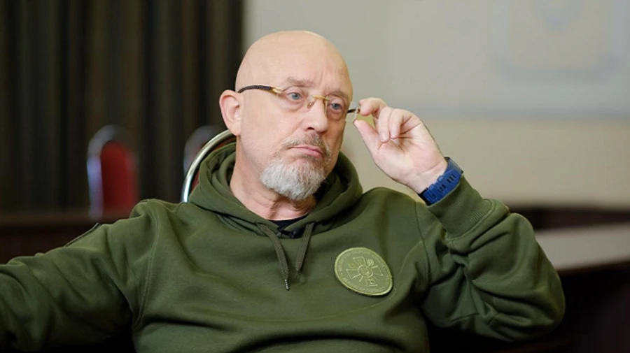 Наступление отстает от графика, но идет по плану – Резников