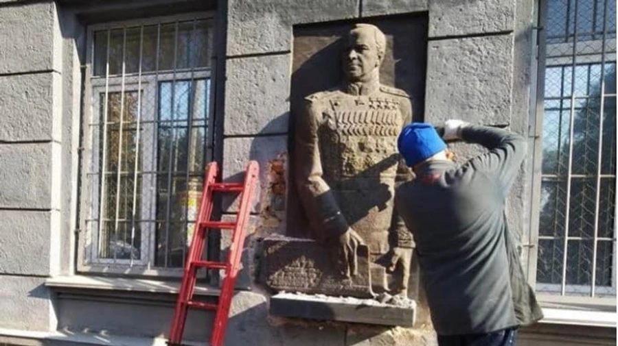 В Одесі проспекту Небесної Сотні повертають радянську назву