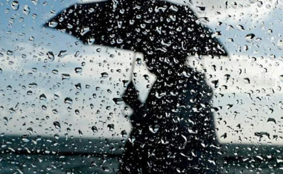 У неділю Україну знову накриють грози 