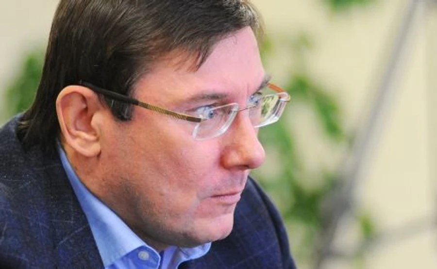 Луценко вважає: Савченко могли використати для повернення Януковича