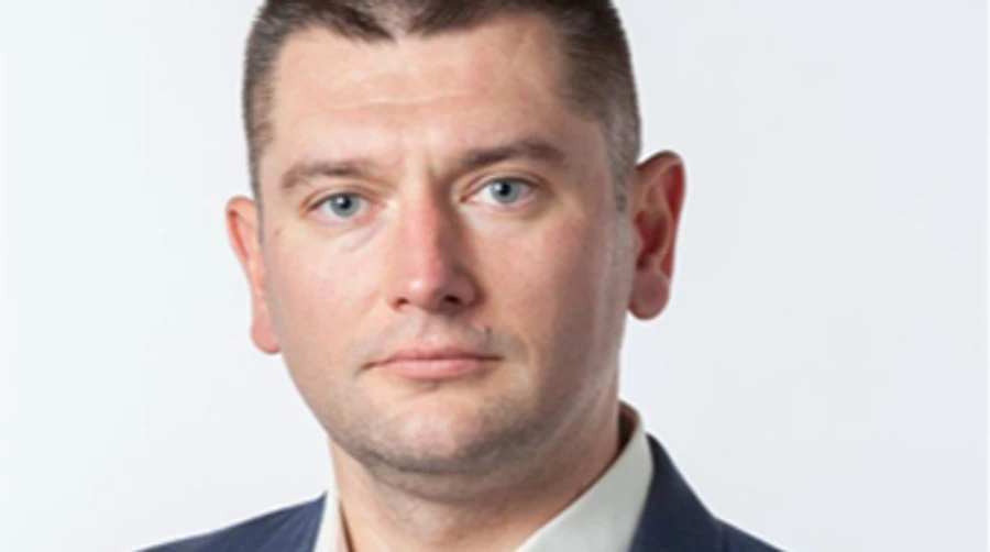 Знайшов гроші в гаражі померлої бабусі: ДБР перевіряє мільйони очільника Держекоінспекції