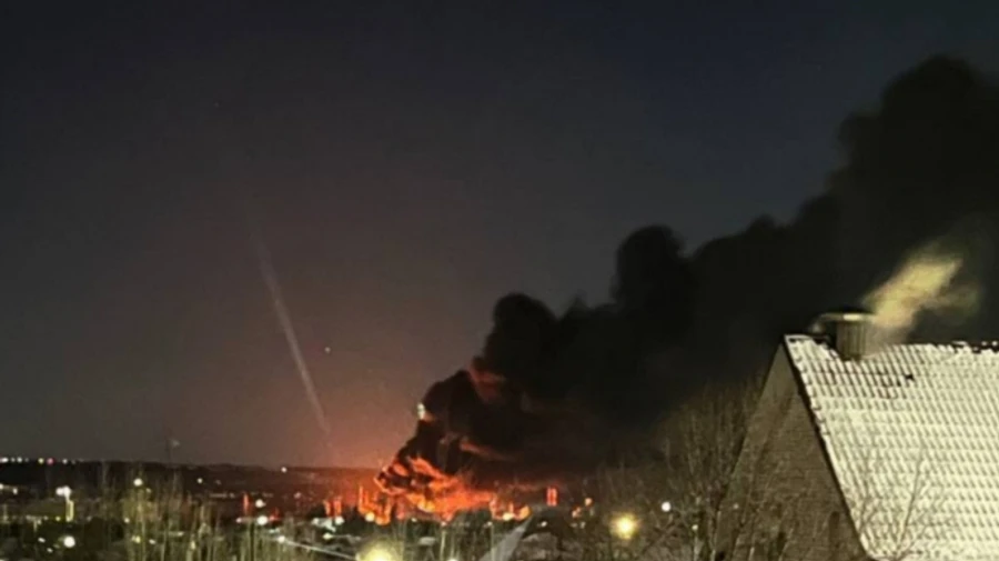 Генштаб подтвердил попадание по нефтебазе в Орле