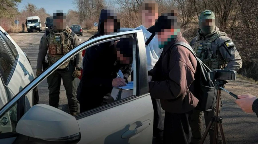 Правоохоронці викрили суддю, який закликав адвоката дати хабар