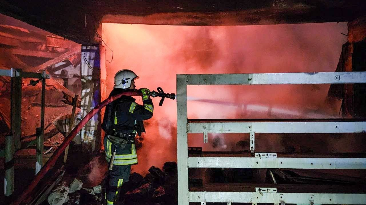 Russia attacks Ukrainian port infrastructure yet again