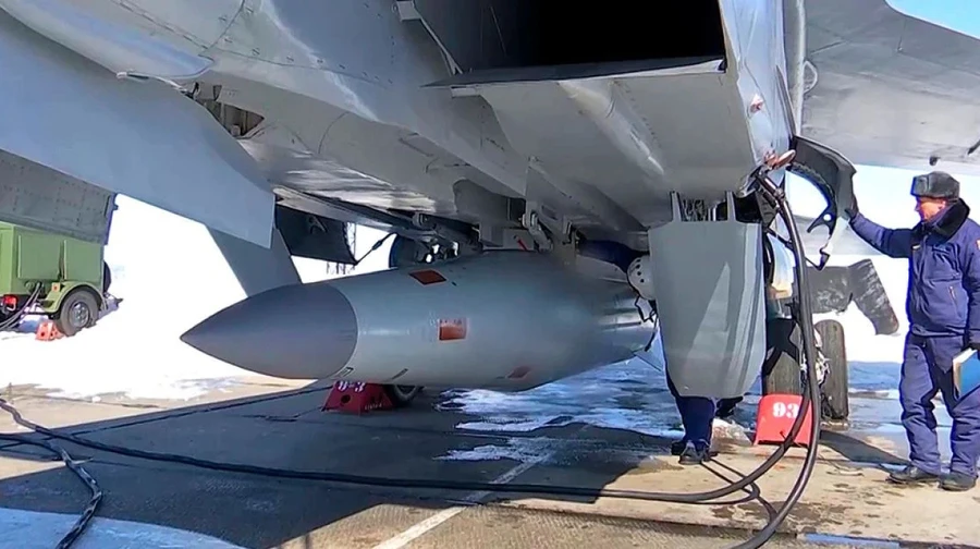 Russia can launch up to 100 ballistic missiles against Ukraine per month, Ukrainian intelligence says