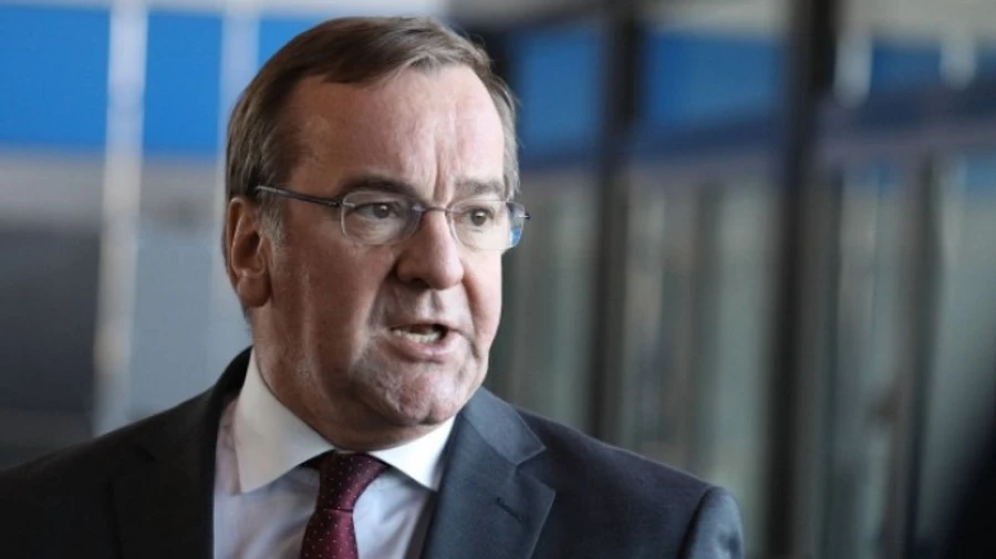 Шольц подтвердил назначение главы МВД Нижней Саксонии новым министром обороны