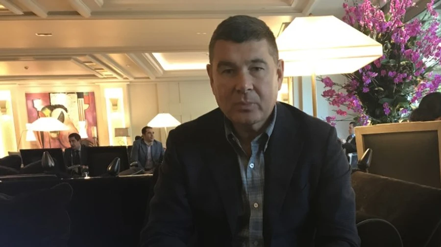 Онищенко повідомив про смерть матері, що була фігуранткою його газової справи