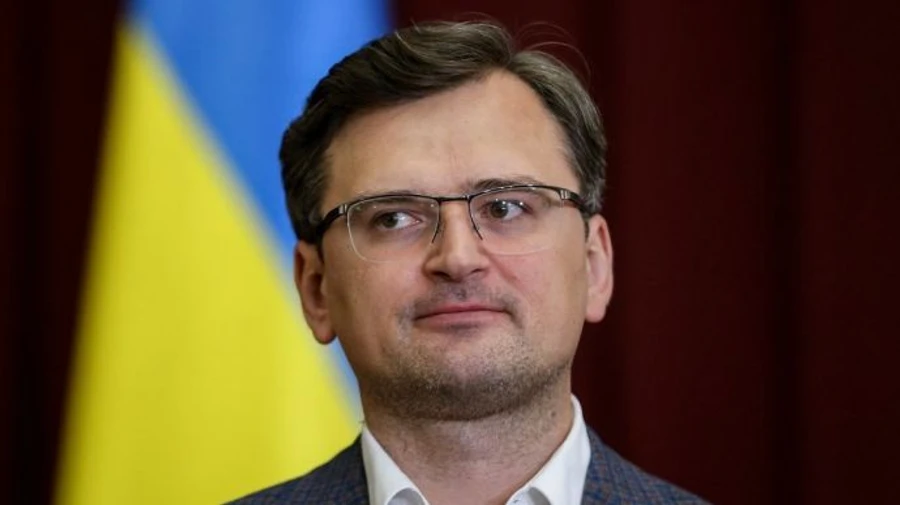 Кулеба: Российскую вакцину следует рассматривать как гибридное оружие против Украины