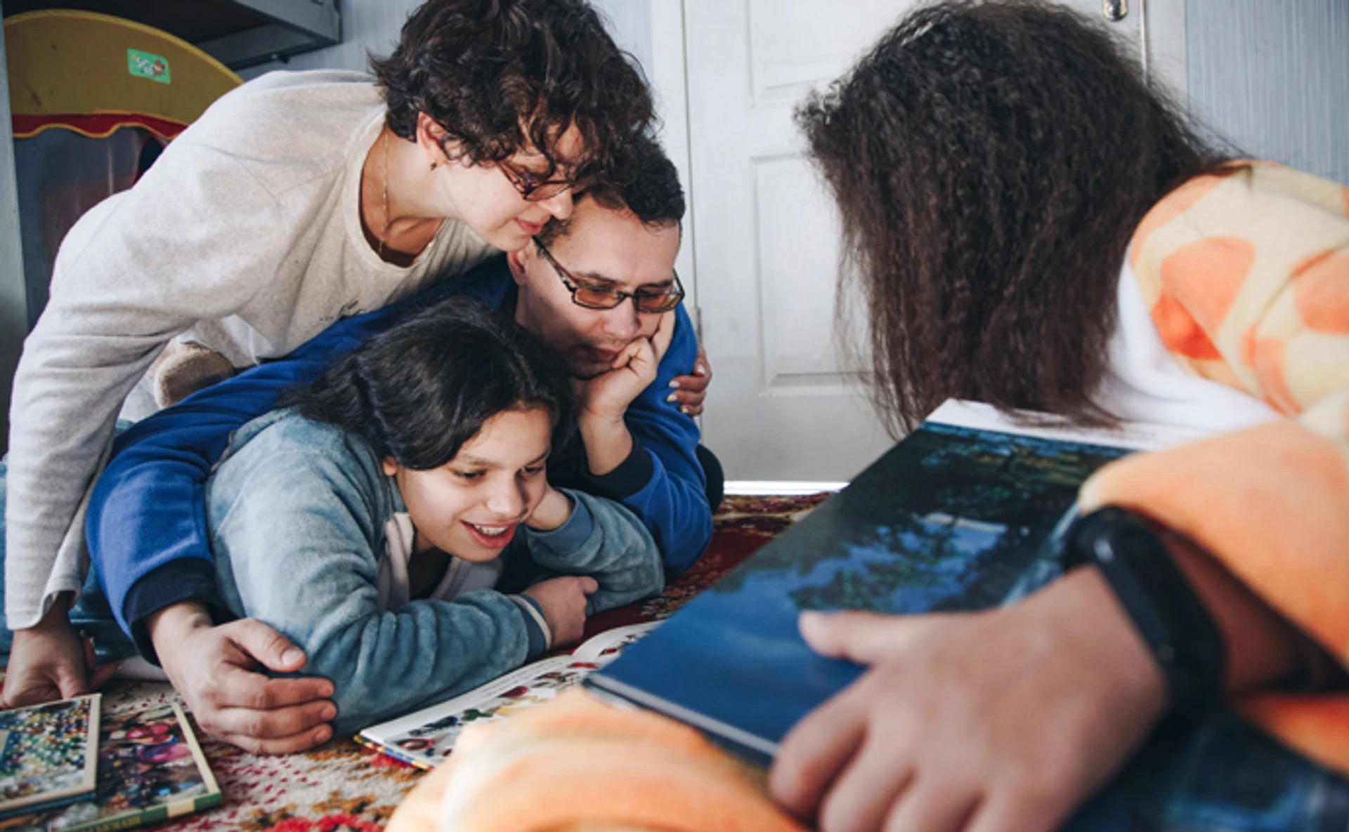 Ізолянти. Фотопроєкт про думки і відчуття українців на карантині