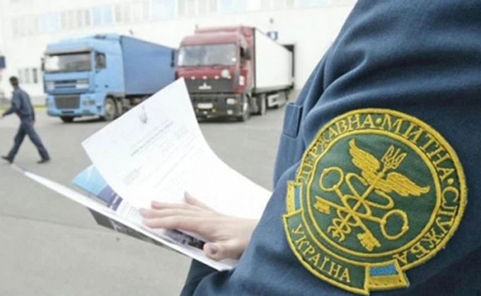 Львовским таможенникам сообщили о подозрении: наладили схему