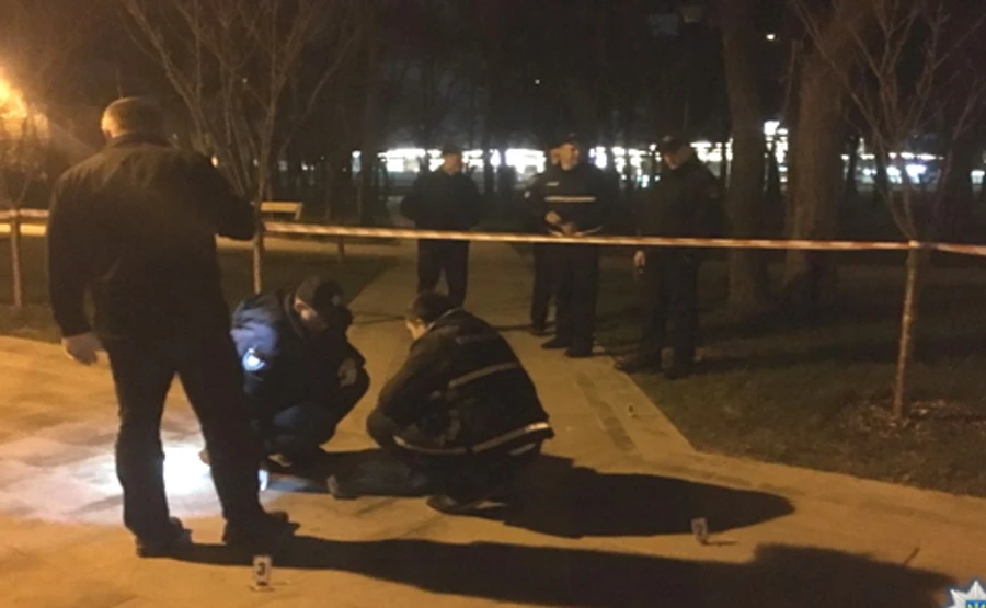 У столичному парку стався вибух: 2 постраждалих  