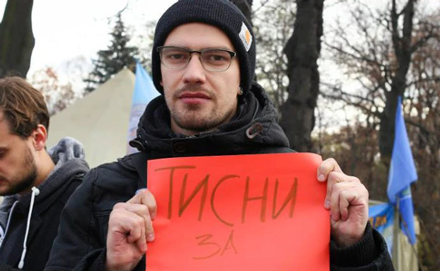 У центрі Києва жорстоко побили військового фотографа і волонтера