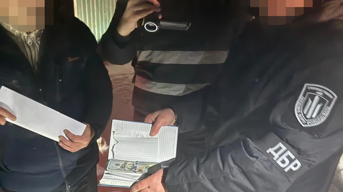 ГБР: Офицер ТЦК требовал 2 500 долларов за небоевую службу