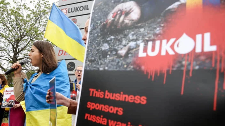 Без Дружбы с соседями: почему решение Украины о Lukoil является проблемой, но не станет катастрофой