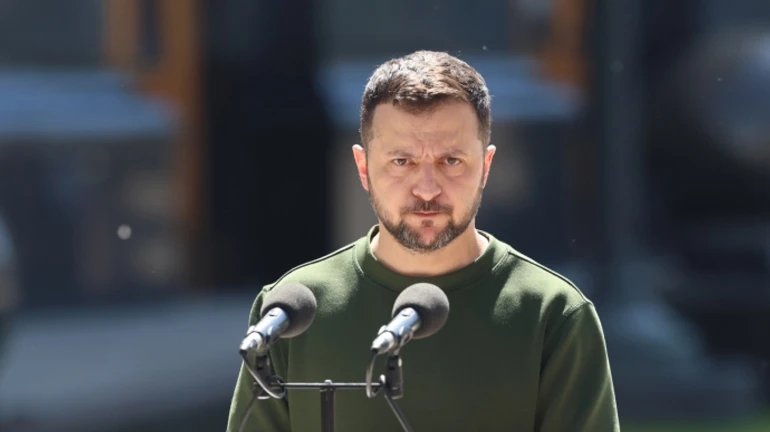 Zelenskyy arrives in Qatar, which helps to return Ukrainian children from Russia