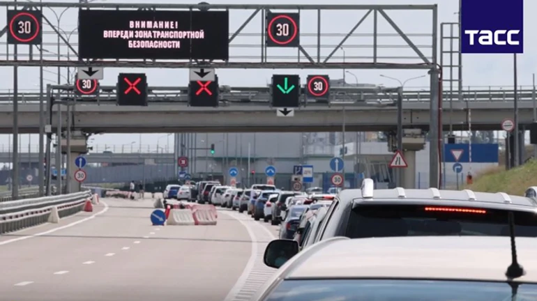 На Кримському мосту черги із сотень автомобілів – ЗМІ