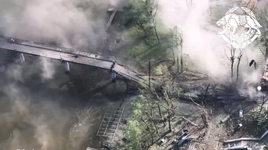 Ukraine's Special Operations Forces reveal how they blow up bridges in Donetsk Oblast to stall Russians