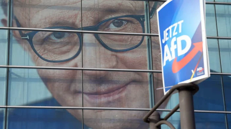 Жовта картка для канцлера: чому партія Мерца втрачає підтримку ще до початку роботи уряду