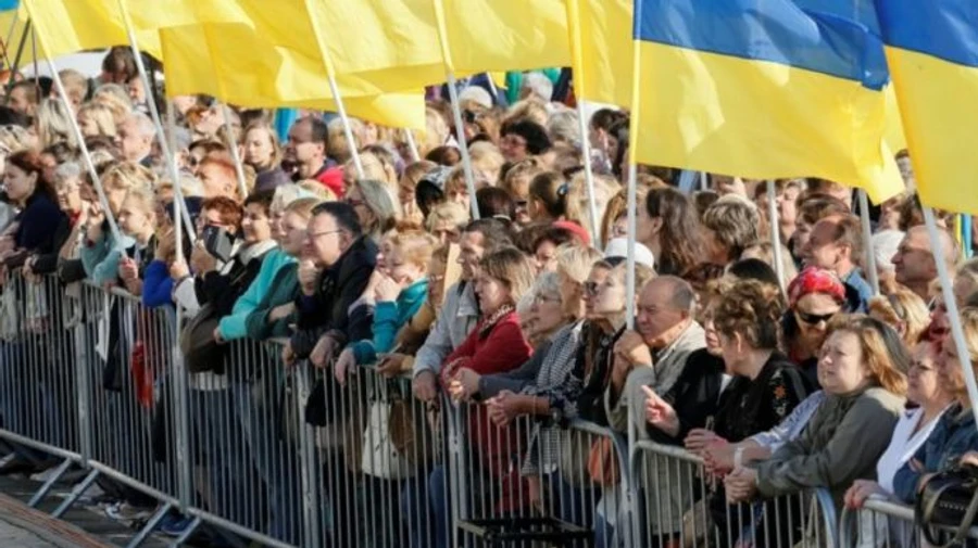 Українці все менше схвалюють роботу Ради, Кабміну і Зеленського