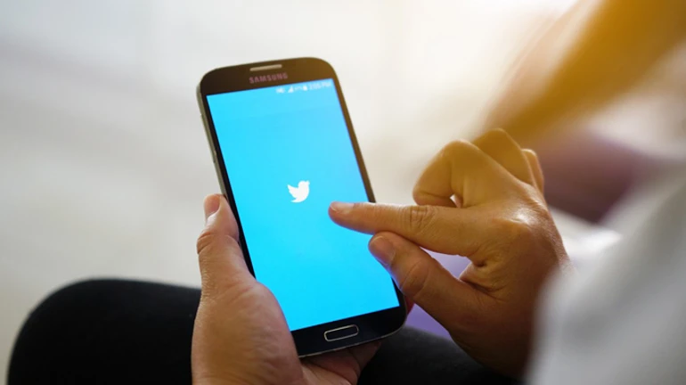 Роскомнадзор сповільнив роботу Twitter, а натомість підвисли сайти влади