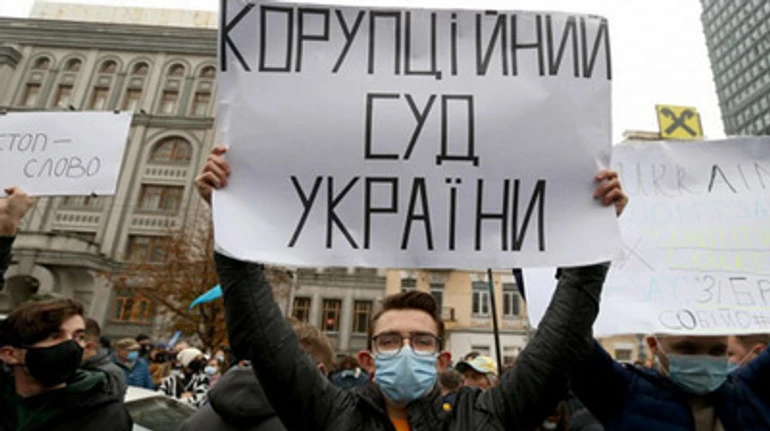 КС обвинили в узурпации: Венецианка рассказала, что делать с решением об е-декларациях