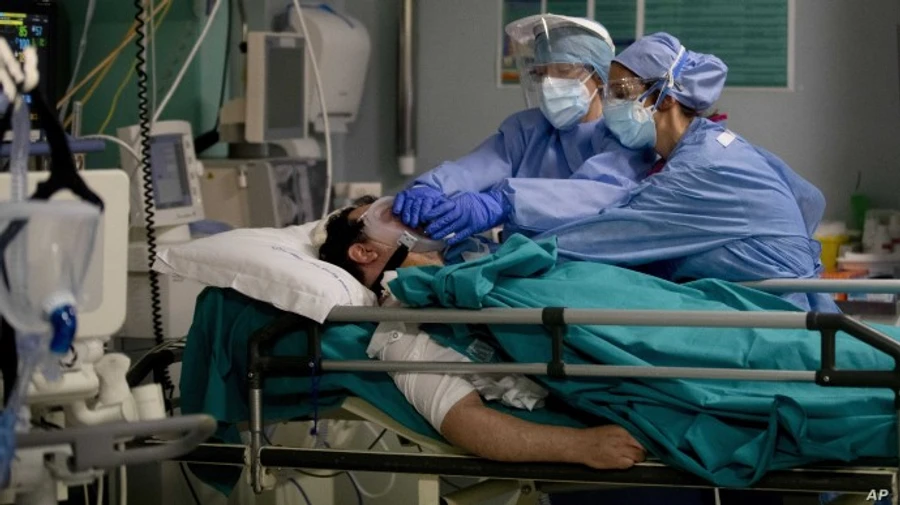 Коронавирус: Италия и Австрия заявили о рекордном количестве заражений