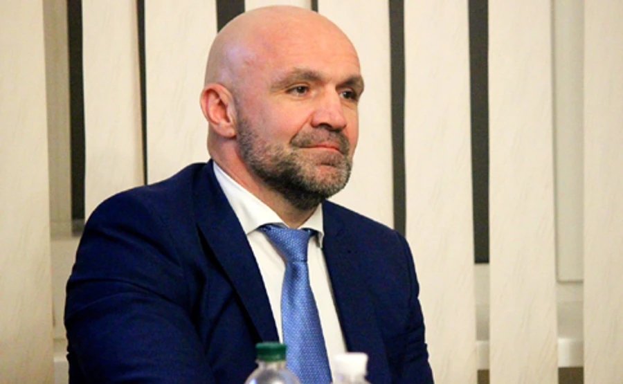 Юрист председателя Херсонского облсовета подарил вероятному организатору убийства Гандзюк базу отдыха – СМИ