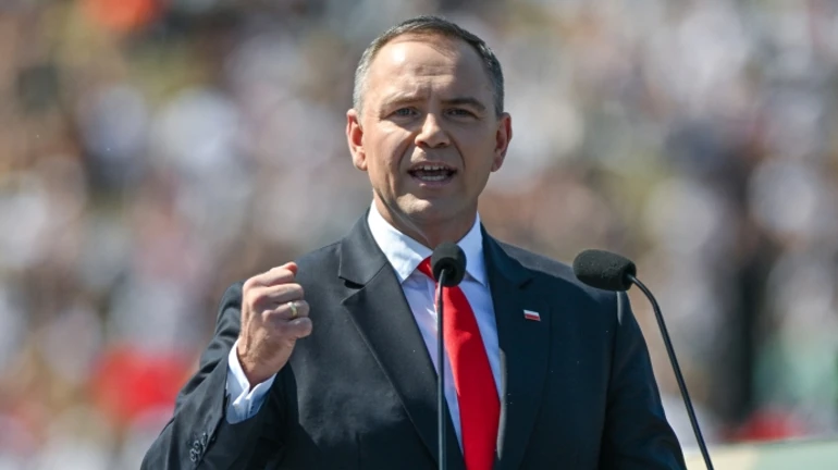 Polish president vetoes law on support for Ukrainians