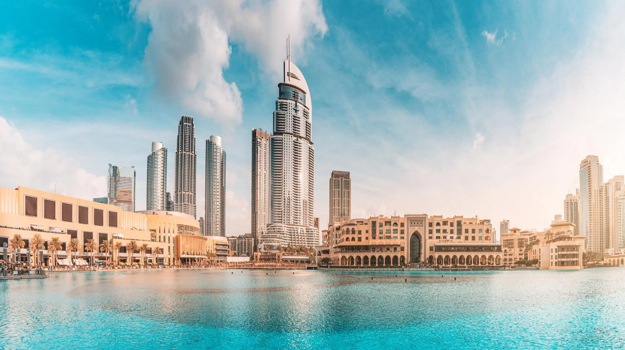 Дубай, Абу-Дабі та мовчання дюн: подорож, що лишає пісок у кросівках