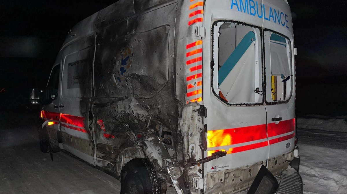 Russian forces attack ambulance in Chernihiv Oblast, medics injured – photo