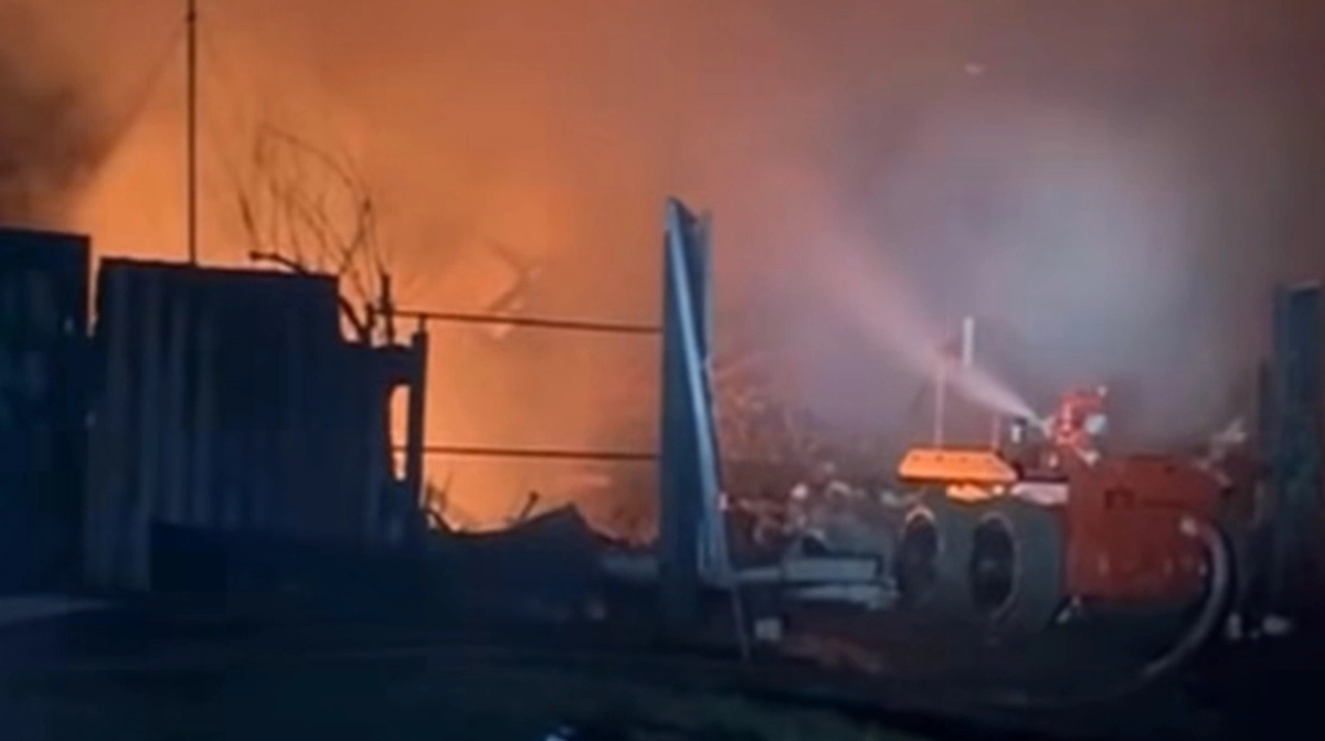 Azov troops use robot for first time to extinguish fire after Russian strike