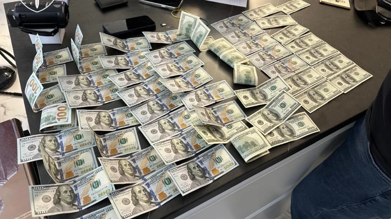 Кришування порноофісів: суд арештував із заставами підозрюваних поліцейських і водія