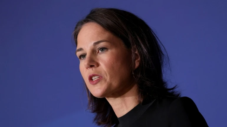 German foreign minister tries to change Scholz's mind about supplying Ukraine with Taurus missiles