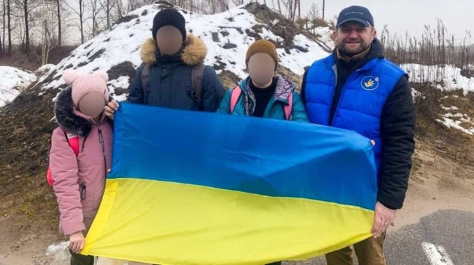 Домой вернули еще троих детей: с оккупированной территории и из России
