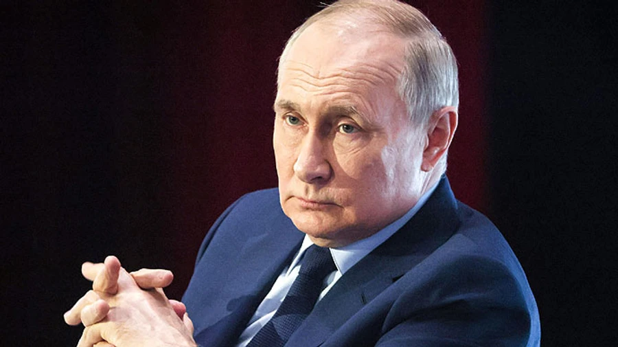 Russia completely withdraws from Conventional Armed Forces in Europe Treaty