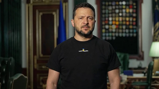 Zelenskyy: Ukraine needs F-16s and more air defence systems