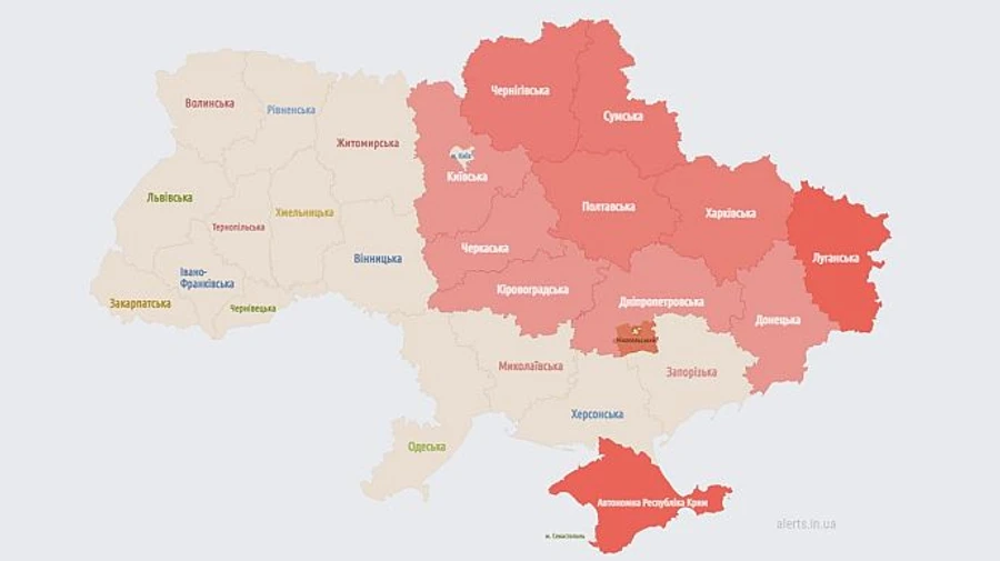 У Києві та майже половині регіонів оголошували повітряну тривогу