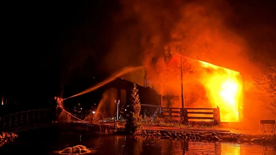 Hotel complex on fire in Kyiv Oblast due to Russian attack – photos