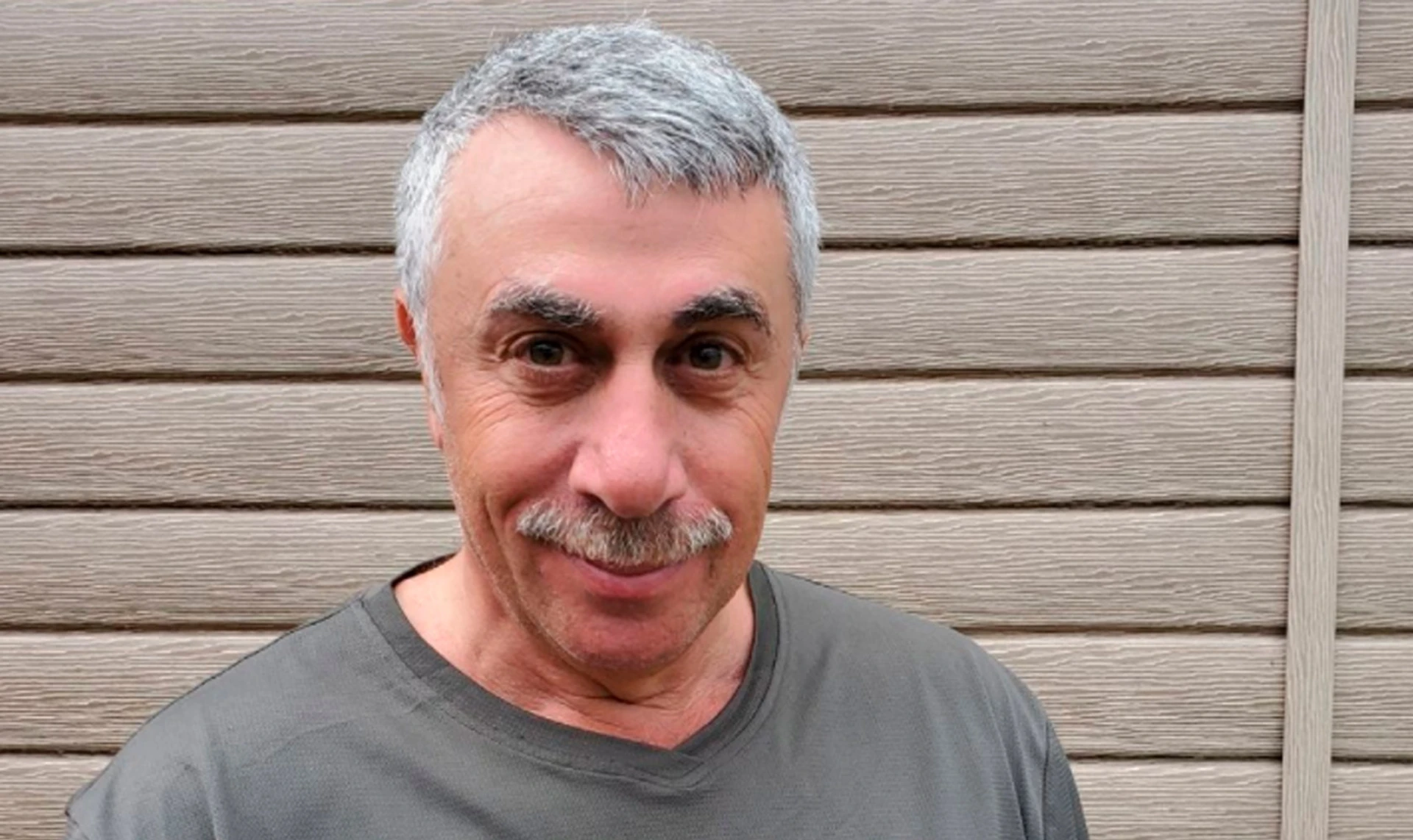 Доктор Комаровський: Бачите, як чудово вийшло. Виявилося, що ми не лохи