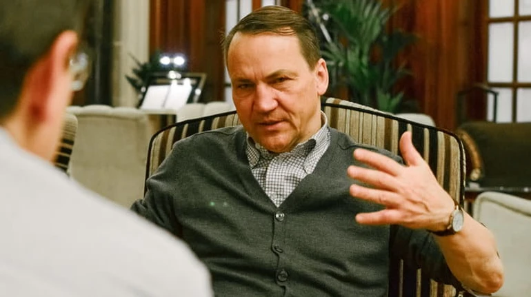 Радослав Сикорский: В случае нападения на вас Россия будет воевать не с Украиной, а с НАТО