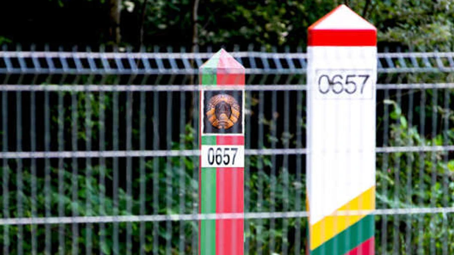 Кулеба объяснил, зачем Украина передает Литве колючую проволоку