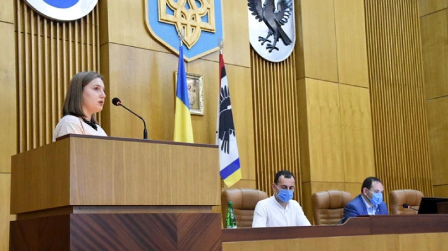 Власти Франковска проголосовали за открытие школ: ссылаются на Конституцию