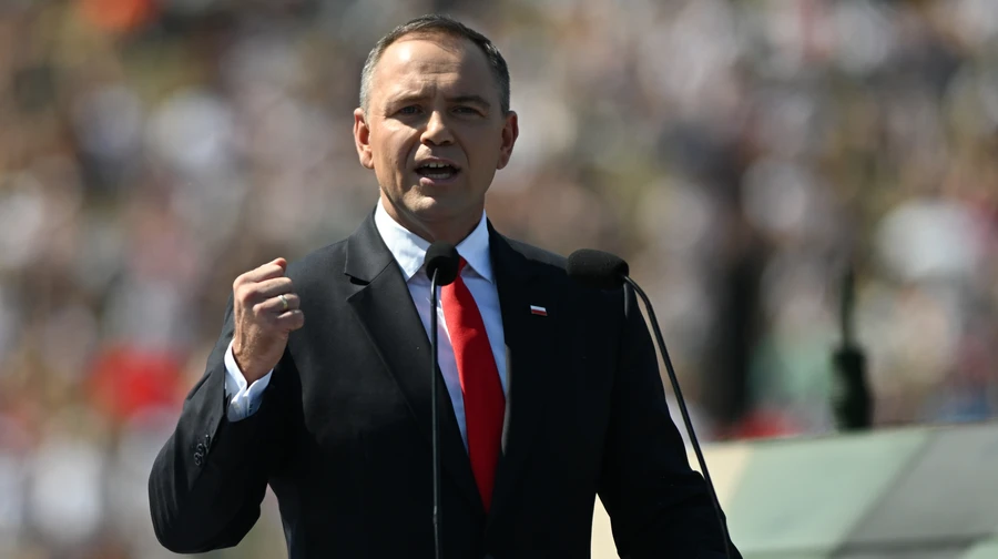 Навроцький відправив армію захищати Польщу на кордон з Німеччиною та Литвою