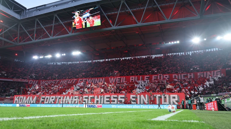 Космические показатели Фортуны: каждую домашнюю игру команды посещает более 38 тысяч фанов